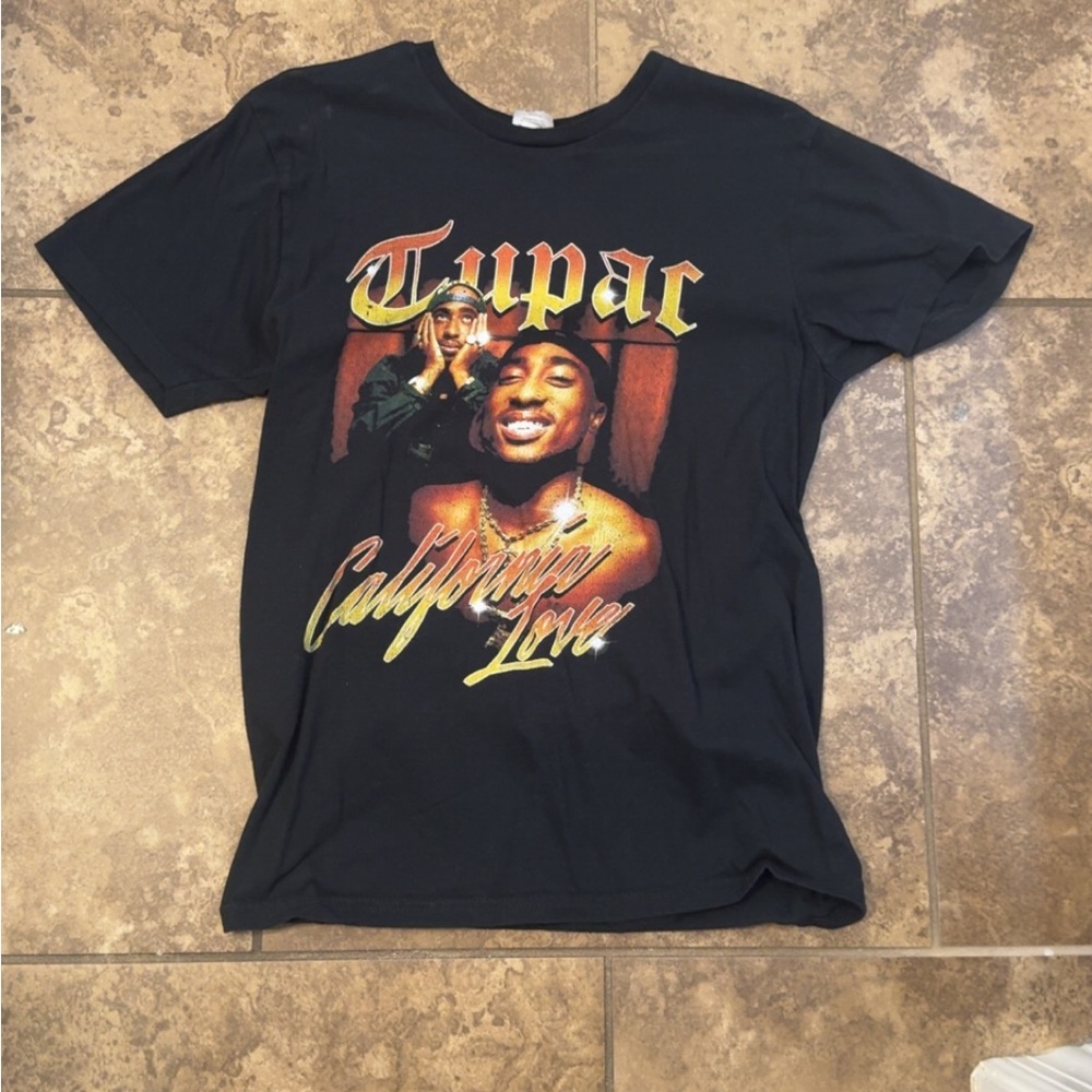 Black Tupac Graphic T-Shirt
